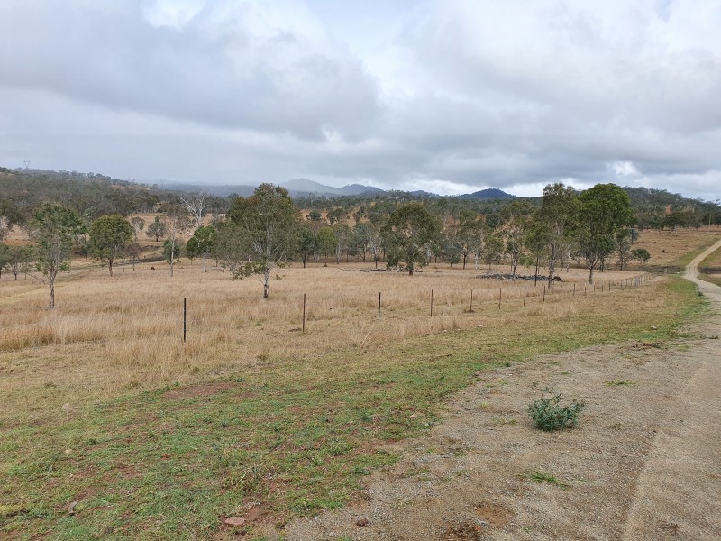 12 McRae Road, Emu Creek QLD 4355