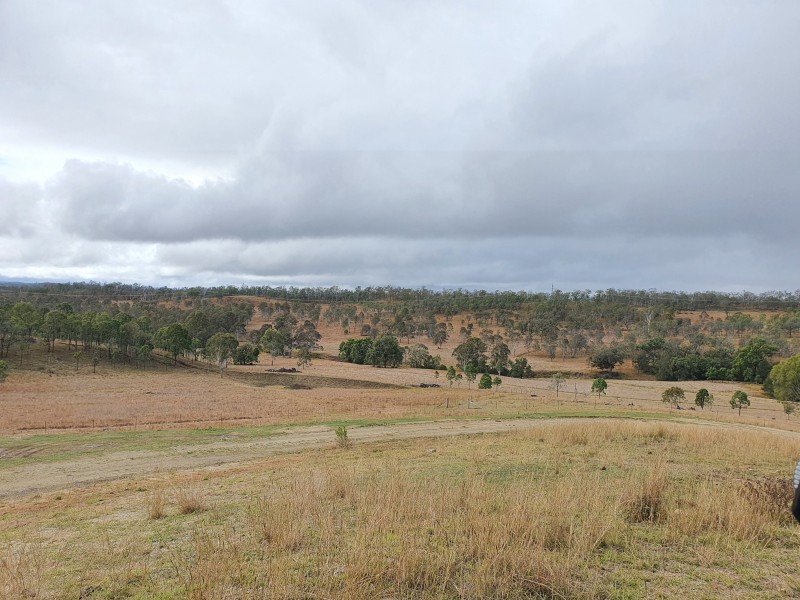 12 McRae Road, Emu Creek QLD 4355