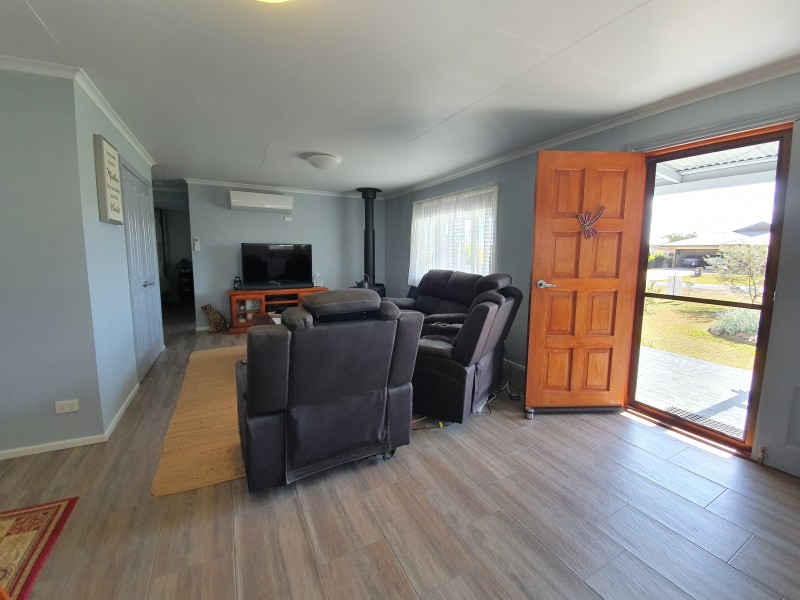 17  GEORGE STREET, Blackbutt QLD 4306