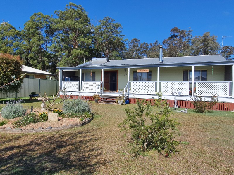 17  GEORGE STREET, Blackbutt QLD 4306