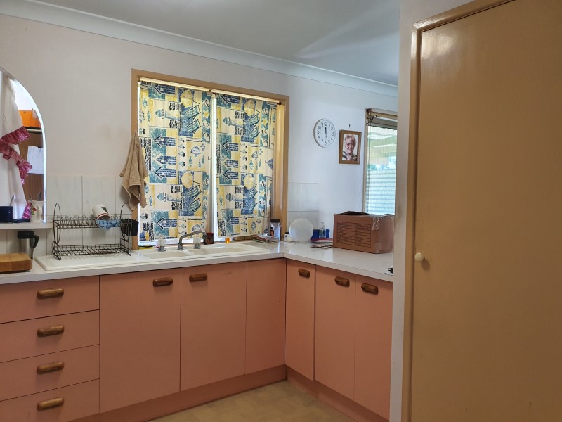 6 Crofton Street, Blackbutt QLD 4306
