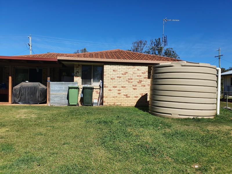 6 Crofton Street, Blackbutt QLD 4306