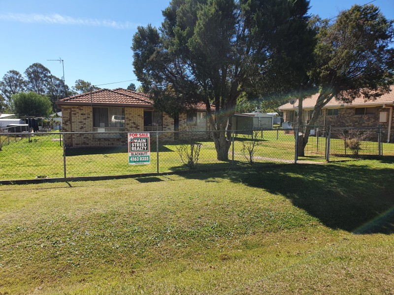 6 Crofton Street, Blackbutt QLD 4306
