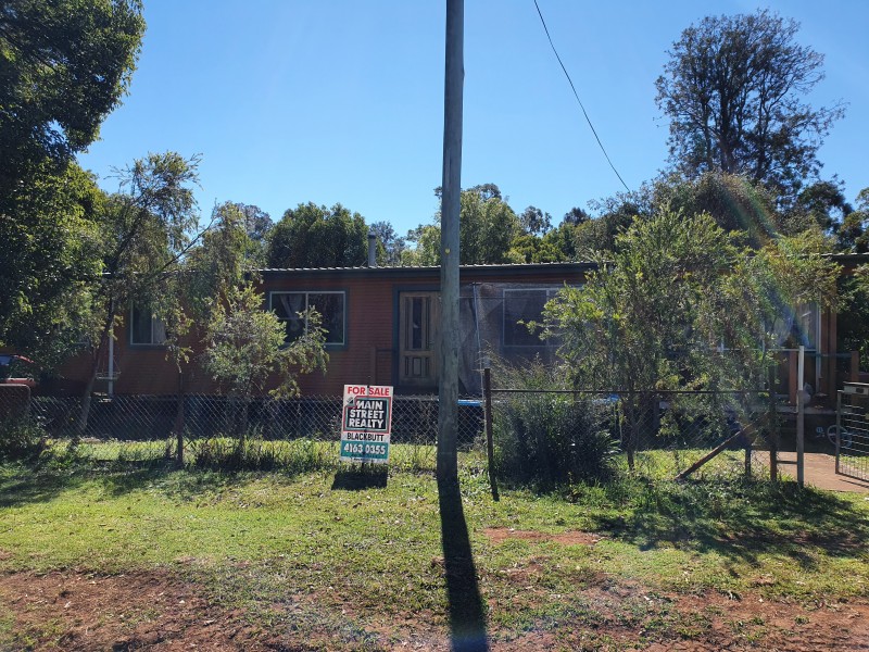 4 Creek Street, Blackbutt QLD 4306