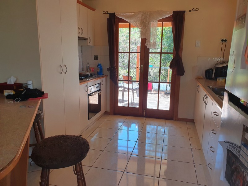 4 Creek Street, Blackbutt QLD 4306