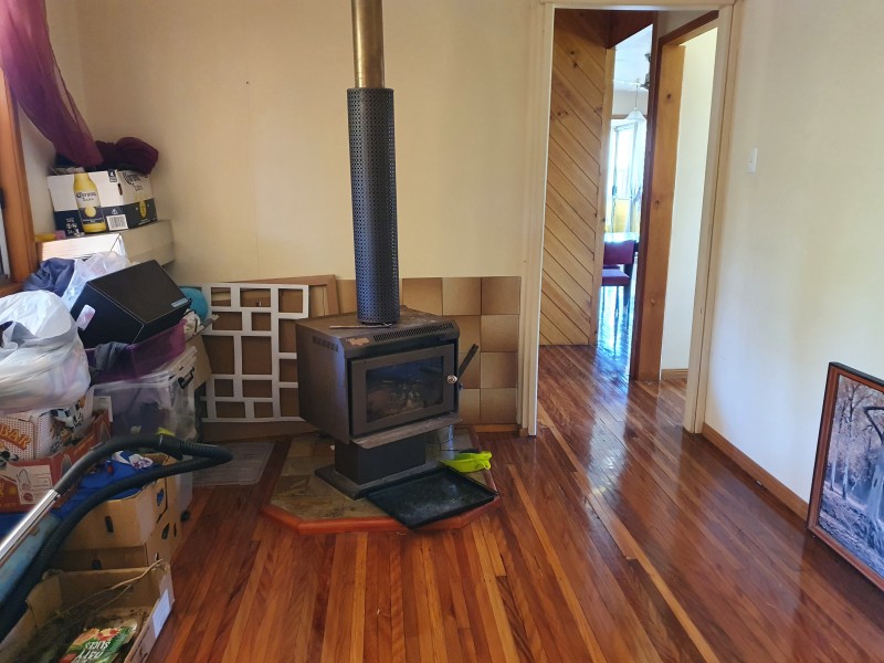 4 Creek Street, Blackbutt QLD 4306