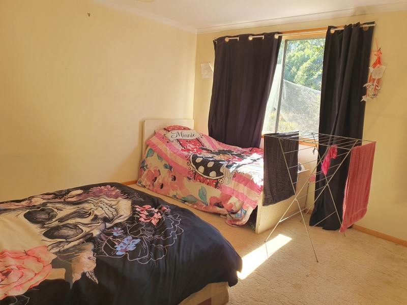4 Creek Street, Blackbutt QLD 4306