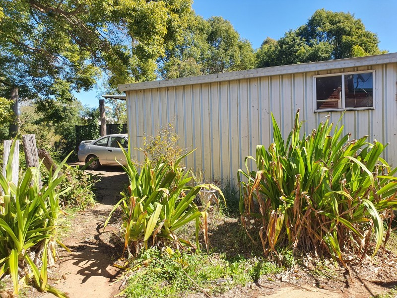 4 Creek Street, Blackbutt QLD 4306