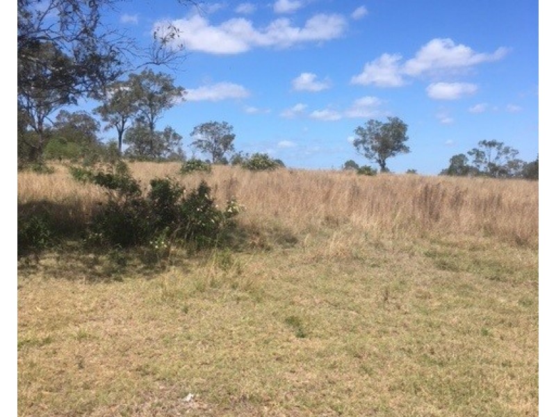 6 Emerson Rd, Blackbutt QLD 4306