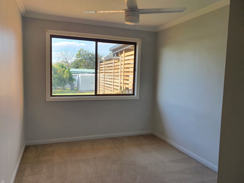 8 FERN STREET, Blackbutt QLD 4306