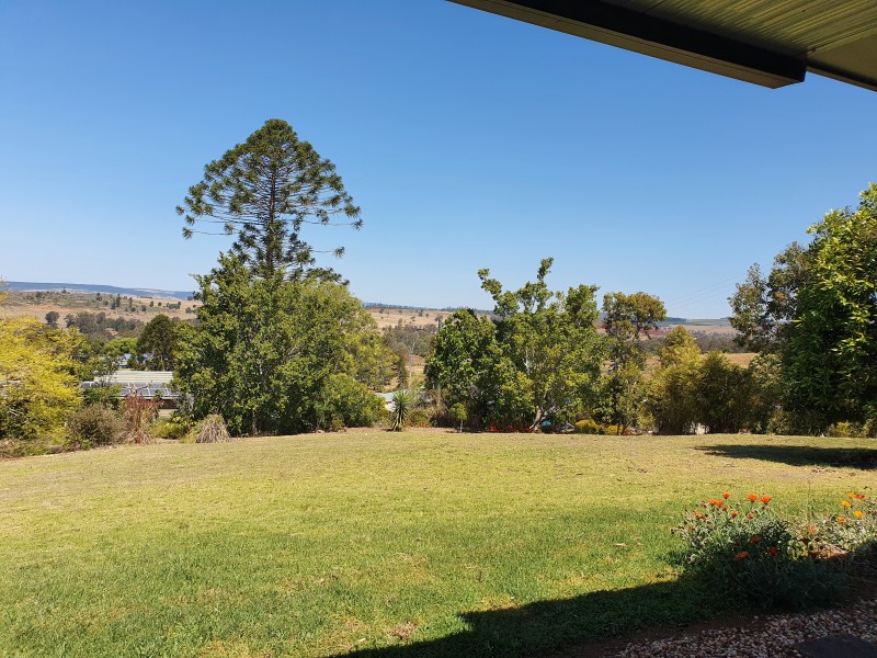 10 Rosalie Drive, Yarraman QLD 4614