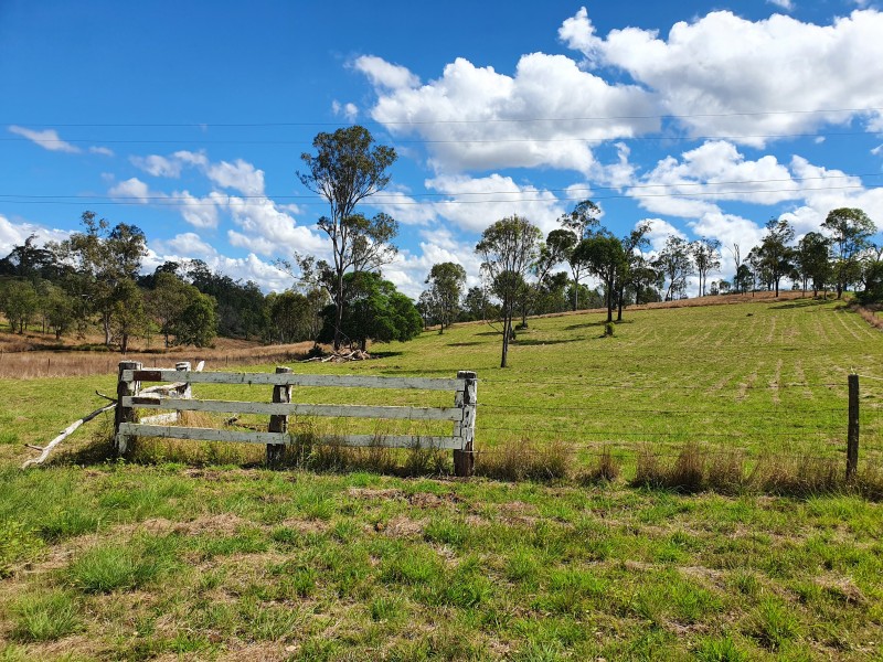 5 OLD ESK ROAD, Blackbutt QLD 4306