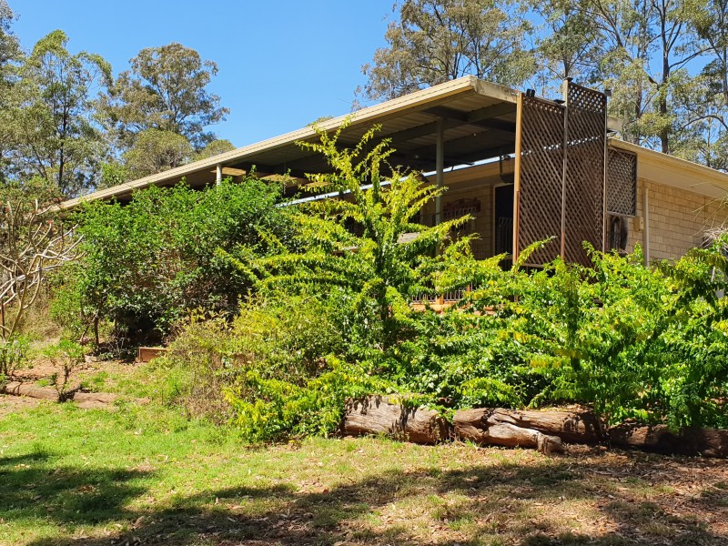 17 GRANTS ROAD, Benarkin QLD 4306
