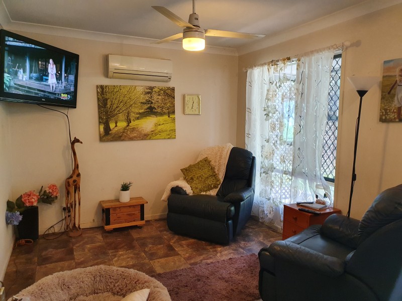 17 GRANTS ROAD, Benarkin QLD 4306