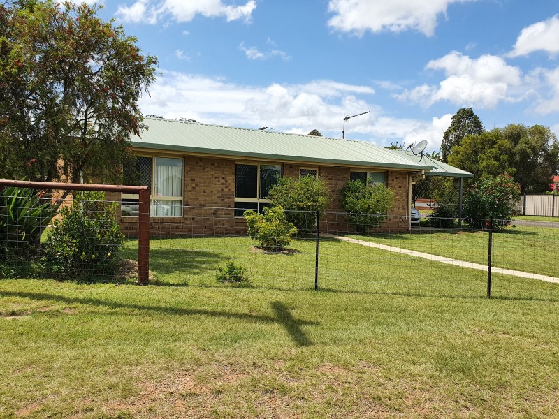 15 Morris Street, Blackbutt QLD 4306
