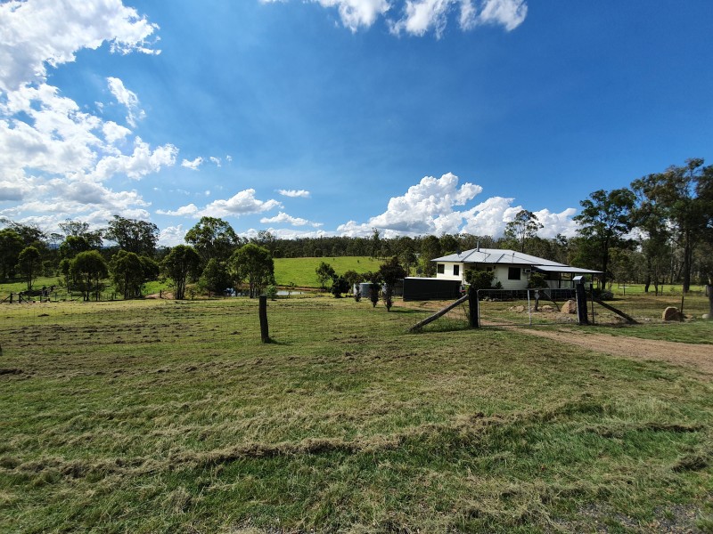 38 Stretton Drive, Blackbutt QLD 4306