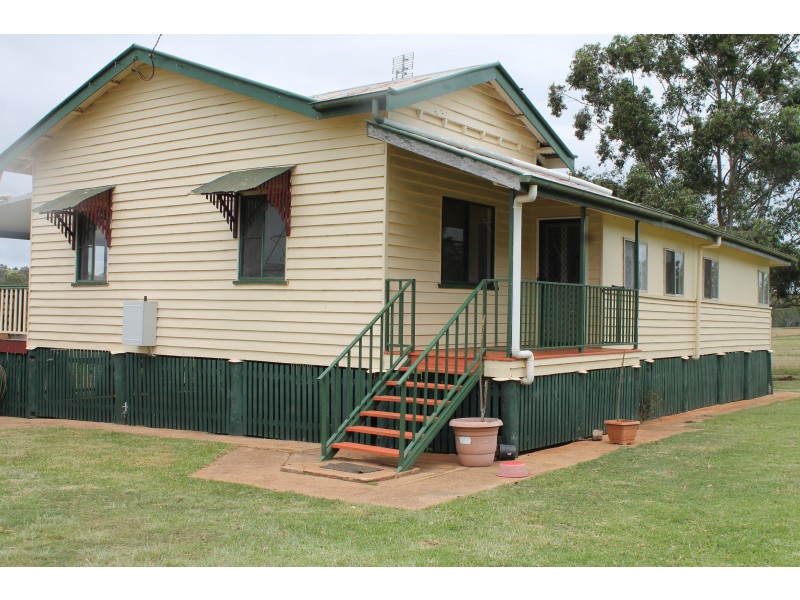 657 New England Highway, Yarraman QLD 4614