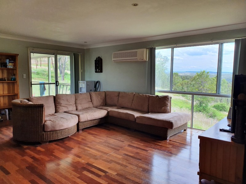 199 Stretton Drive, Blackbutt QLD 4306