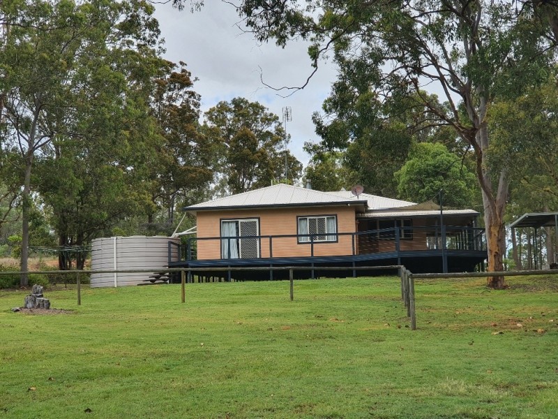 2 Langton Road, Blackbutt QLD 4306