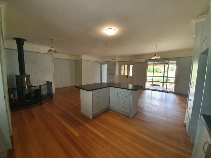 2 Langton Road, Blackbutt QLD 4306