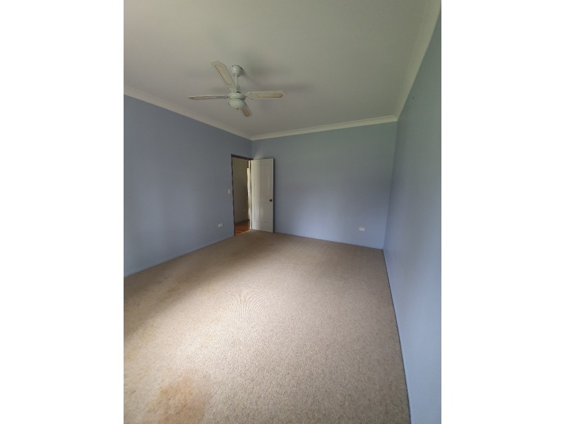 2 Langton Road, Blackbutt QLD 4306
