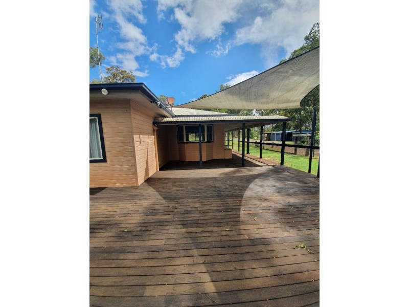 2 Langton Road, Blackbutt QLD 4306