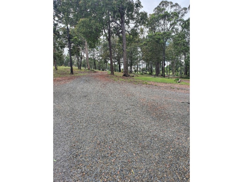 2 Langton Road, Blackbutt QLD 4306