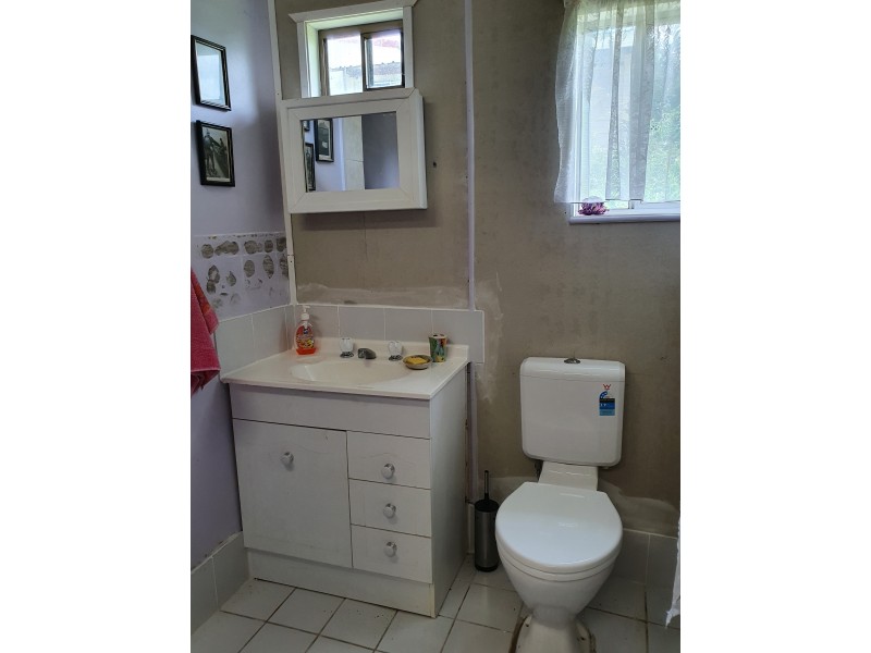 128 Greenhills Drive, Blackbutt QLD 4306