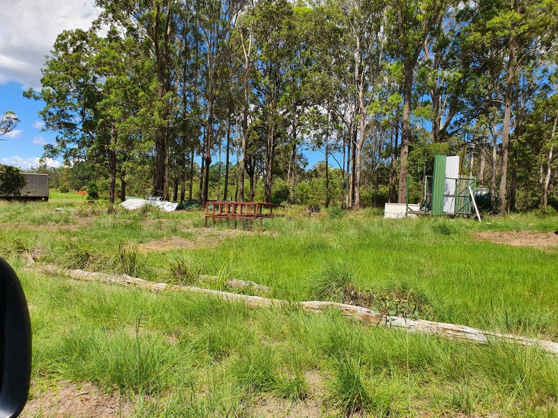 19 McLaughlan rd, Benarkin QLD 4306