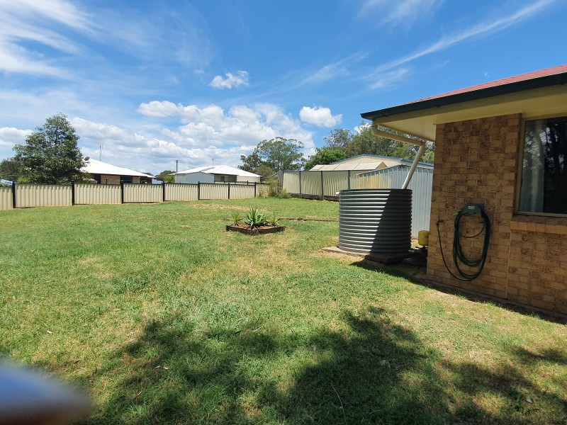 7 Creek Court, Yarraman QLD 4614