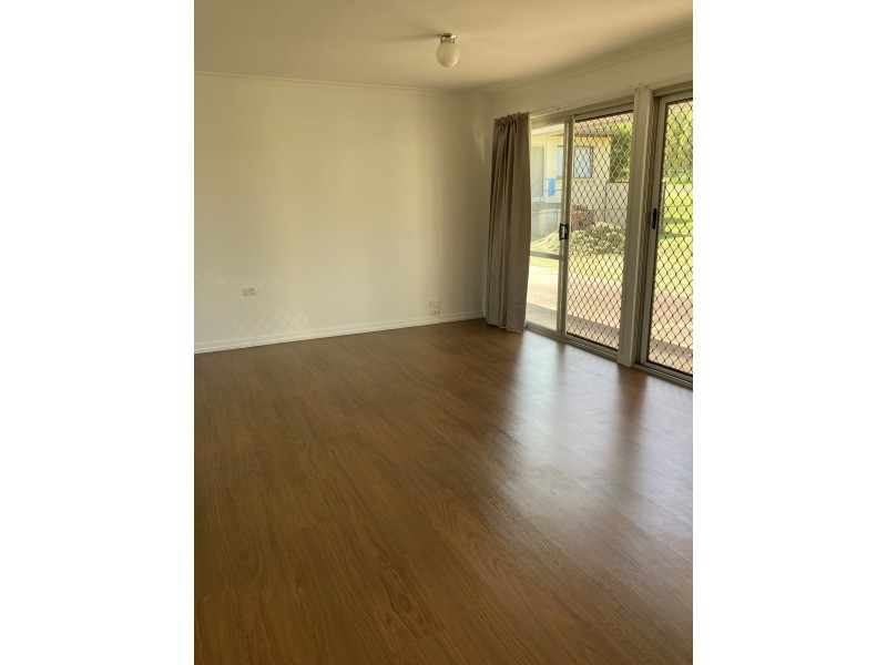 4 Davies Street, Yarraman QLD 4614
