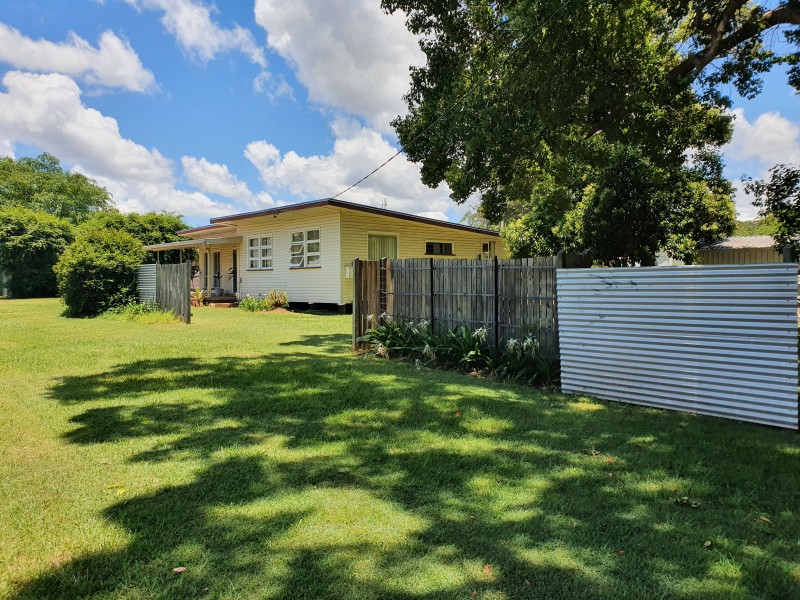 1 Allery Street, Blackbutt QLD 4306