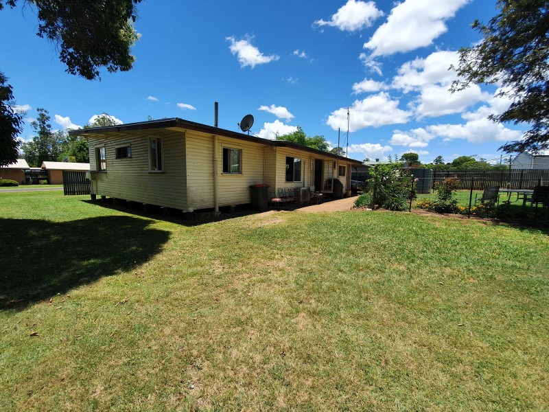 1 Allery Street, Blackbutt QLD 4306