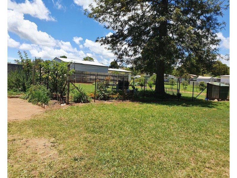 1 Allery Street, Blackbutt QLD 4306