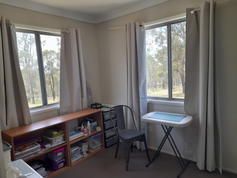 27 Stretton Drive, Blackbutt QLD 4306