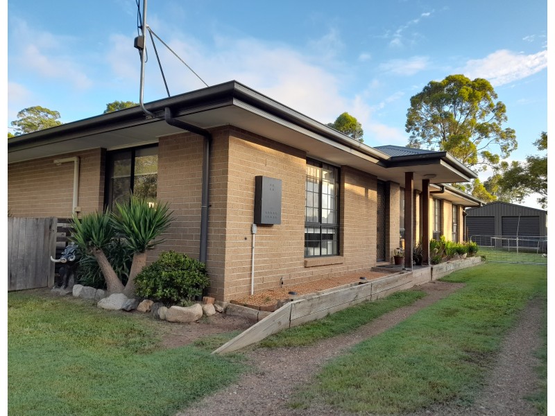 33 Morris Street,, Blackbutt QLD 4306