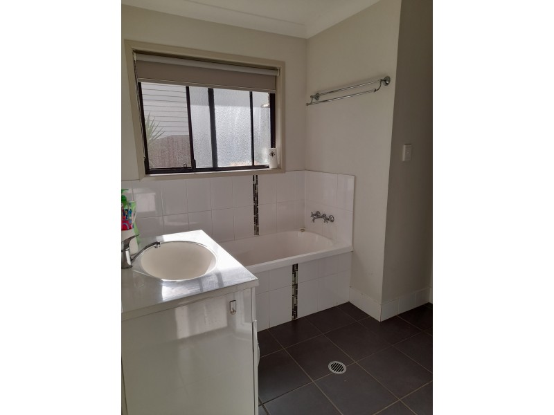 33 Morris Street,, Blackbutt QLD 4306