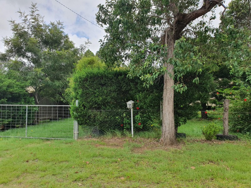 10 Miller Street, Blackbutt QLD 4306