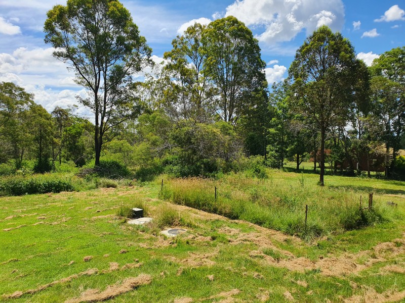 51 Griffin Road, Blackbutt QLD 4306