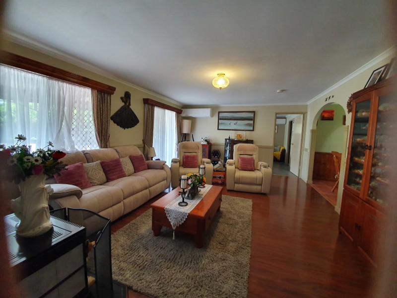 74 Greenhills Drive, Blackbutt QLD 4306