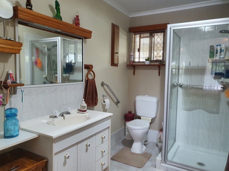 74 Greenhills Drive, Blackbutt QLD 4306