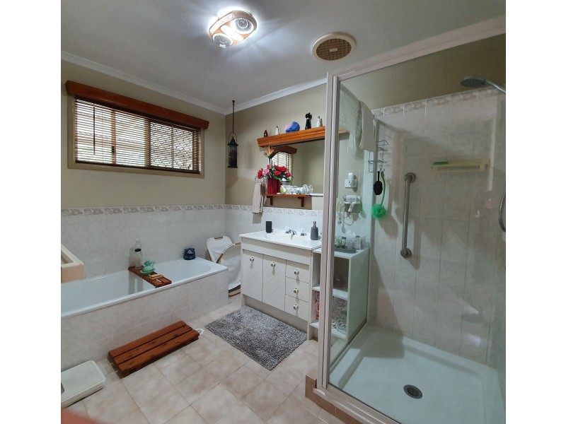 74 Greenhills Drive, Blackbutt QLD 4306