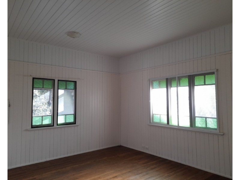 372 CRUMPTON DRIVE, Blackbutt QLD 4306