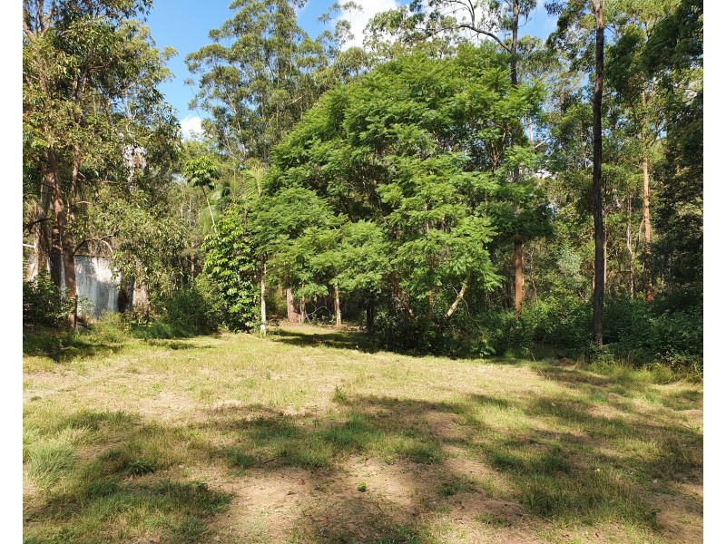 372 CRUMPTON DRIVE, Blackbutt QLD 4306