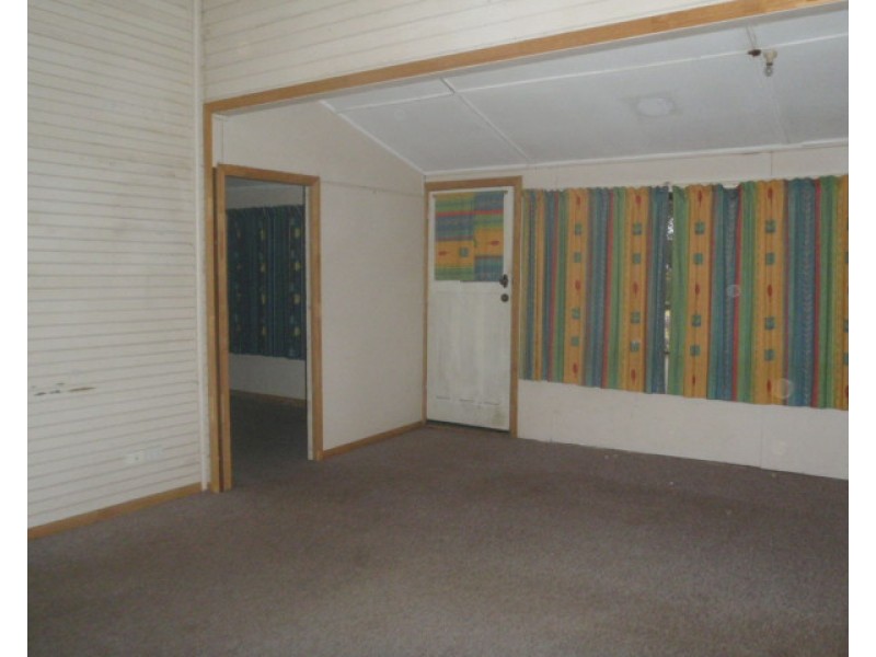 13 Coulson Street, Blackbutt QLD 4306