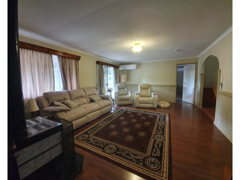 74 Greenhills Drive, Blackbutt QLD 4306