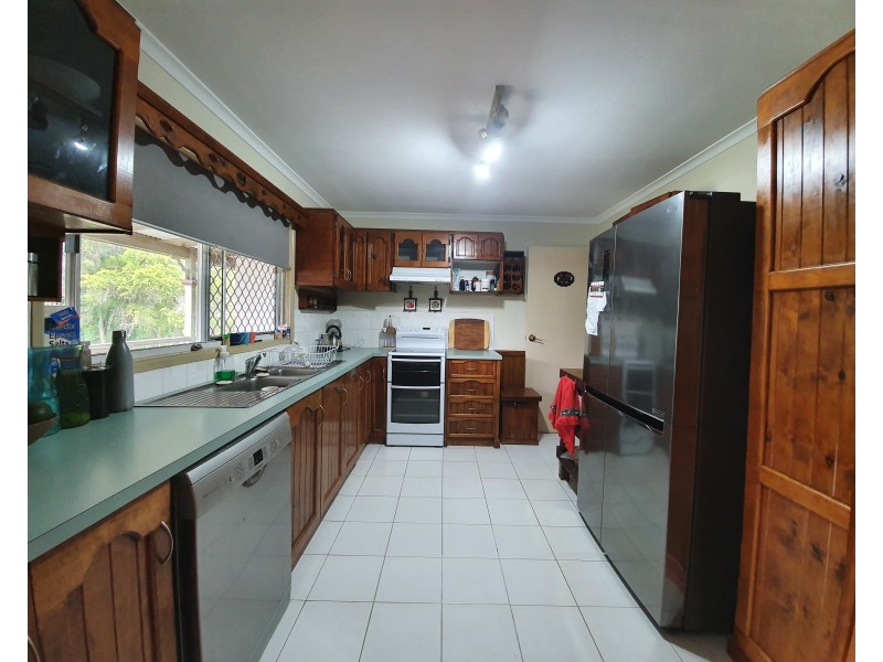 74 Greenhills Drive, Blackbutt QLD 4306