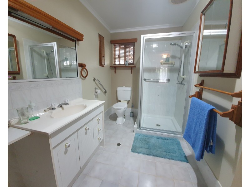 74 Greenhills Drive, Blackbutt QLD 4306