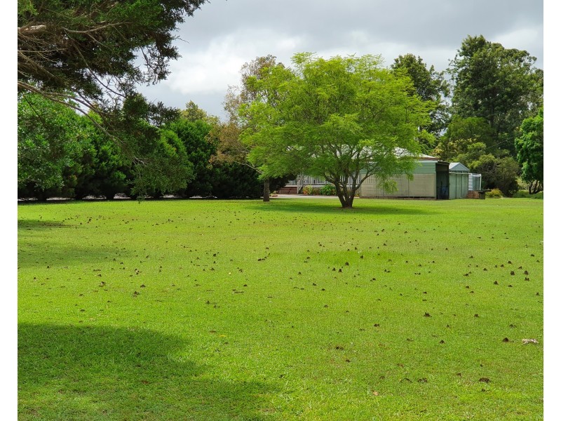 74 Greenhills Drive, Blackbutt QLD 4306