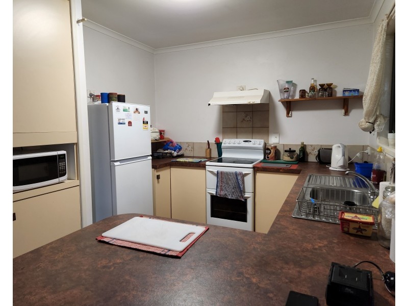 10 JOHN STREET, Blackbutt QLD 4306